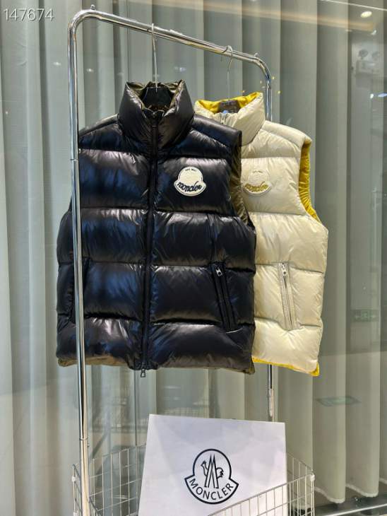 Picture of Moncler Down Jackets _SKUMonclersz1-526yr5536836